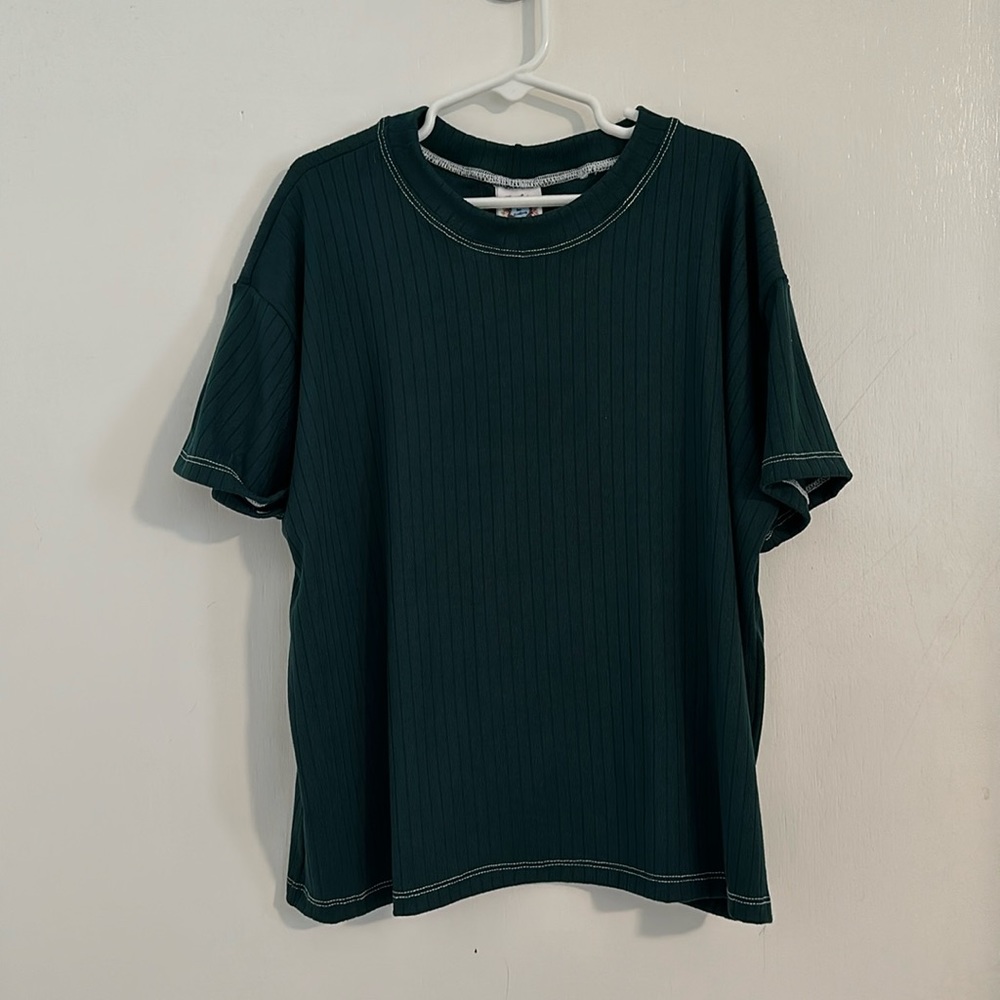 NWOT- oversized kid’s ribknit shirt (emerald green)